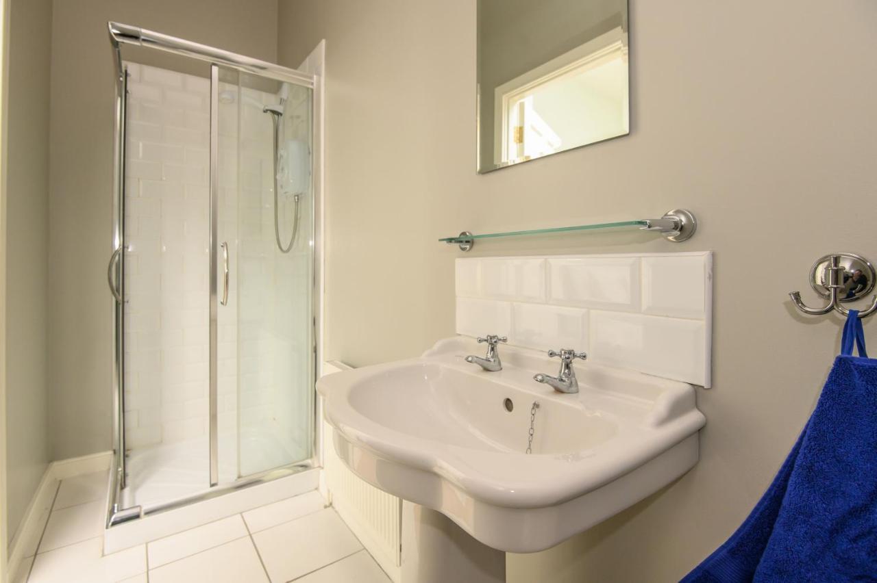 20 Village Square Glaslough Bagian luar foto